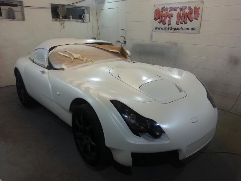 TVR Sagaris white pearl peeling