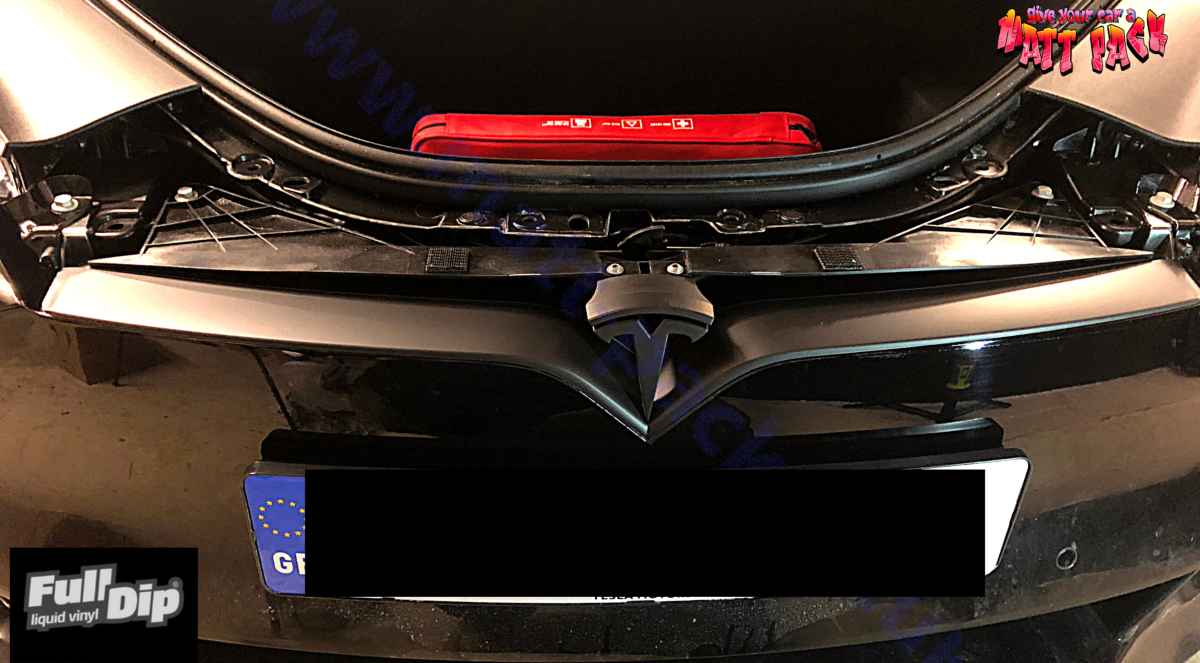 Black, De-chrome, Blacked out, Front, Grill, Badge, AutoFlex Express™ AFX, FullDip, Genuine USA Plasti Dip, Sprayable Paint, Peelable Paint, Spraywrap, PlastiDip, Gloss, Matte, Satin